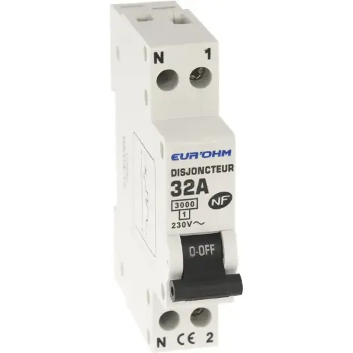 [EUR20032] DISJONCTEUR 1P+N 32A NF courbe C connexion vis haut/bas 3kA EUROHM
