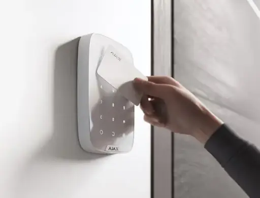 [Ajax Pass-W (3 pcs)] CARTE D'ACCES DESFIRE POUR CLAVIER KEYPAD PLUS AJAX